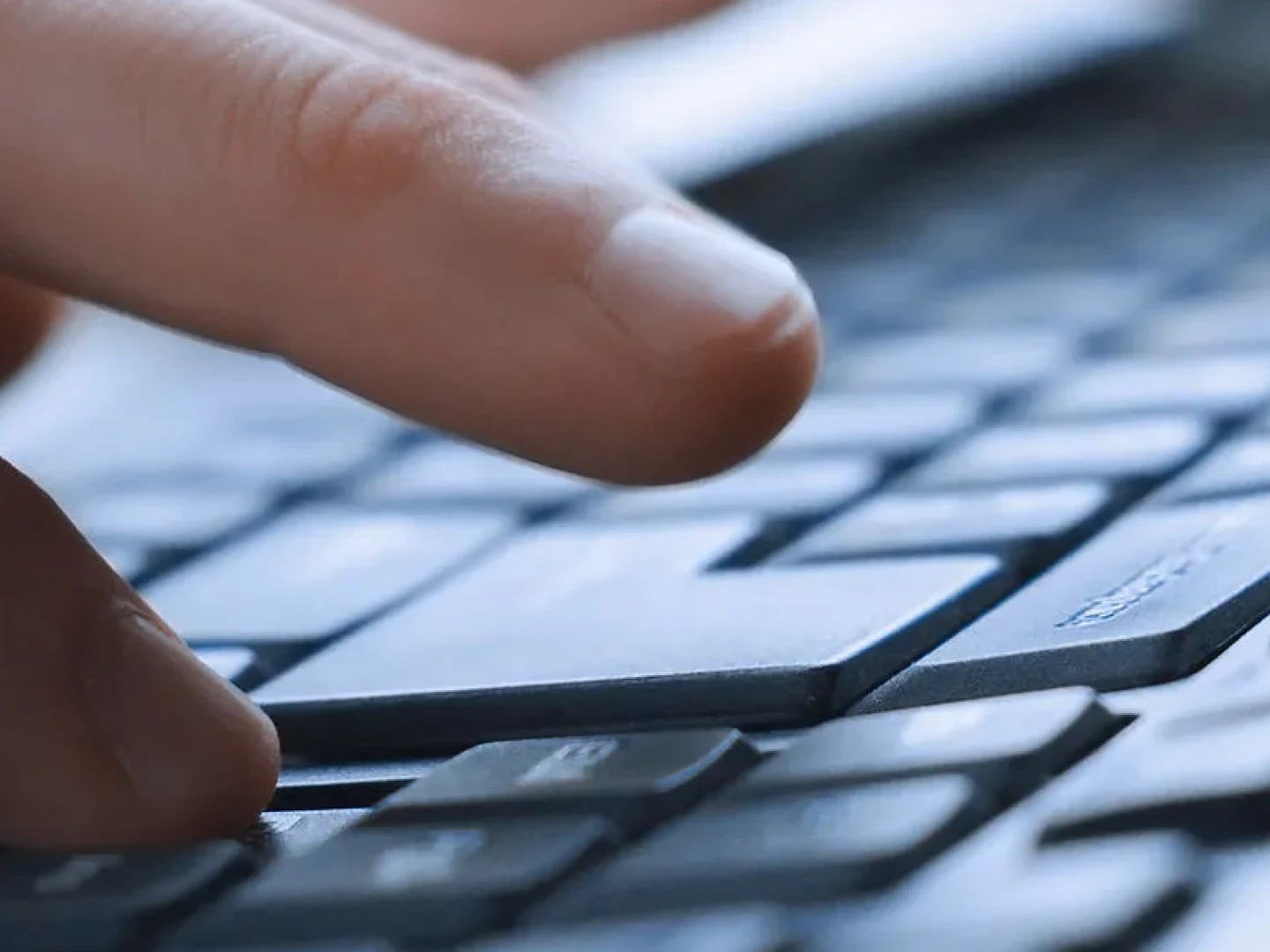 pozadi_firemni_it_male